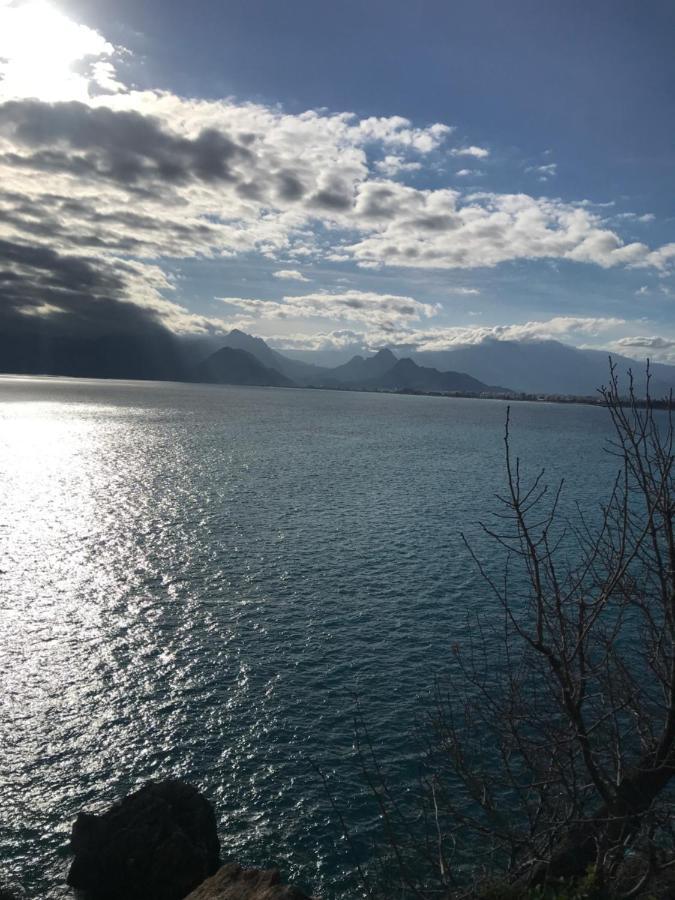 Gagarin pub&hotel Antalya Bagian luar foto