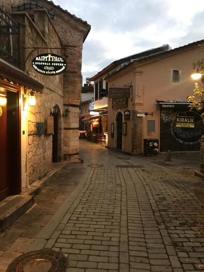 Gagarin pub&hotel Antalya Bagian luar foto